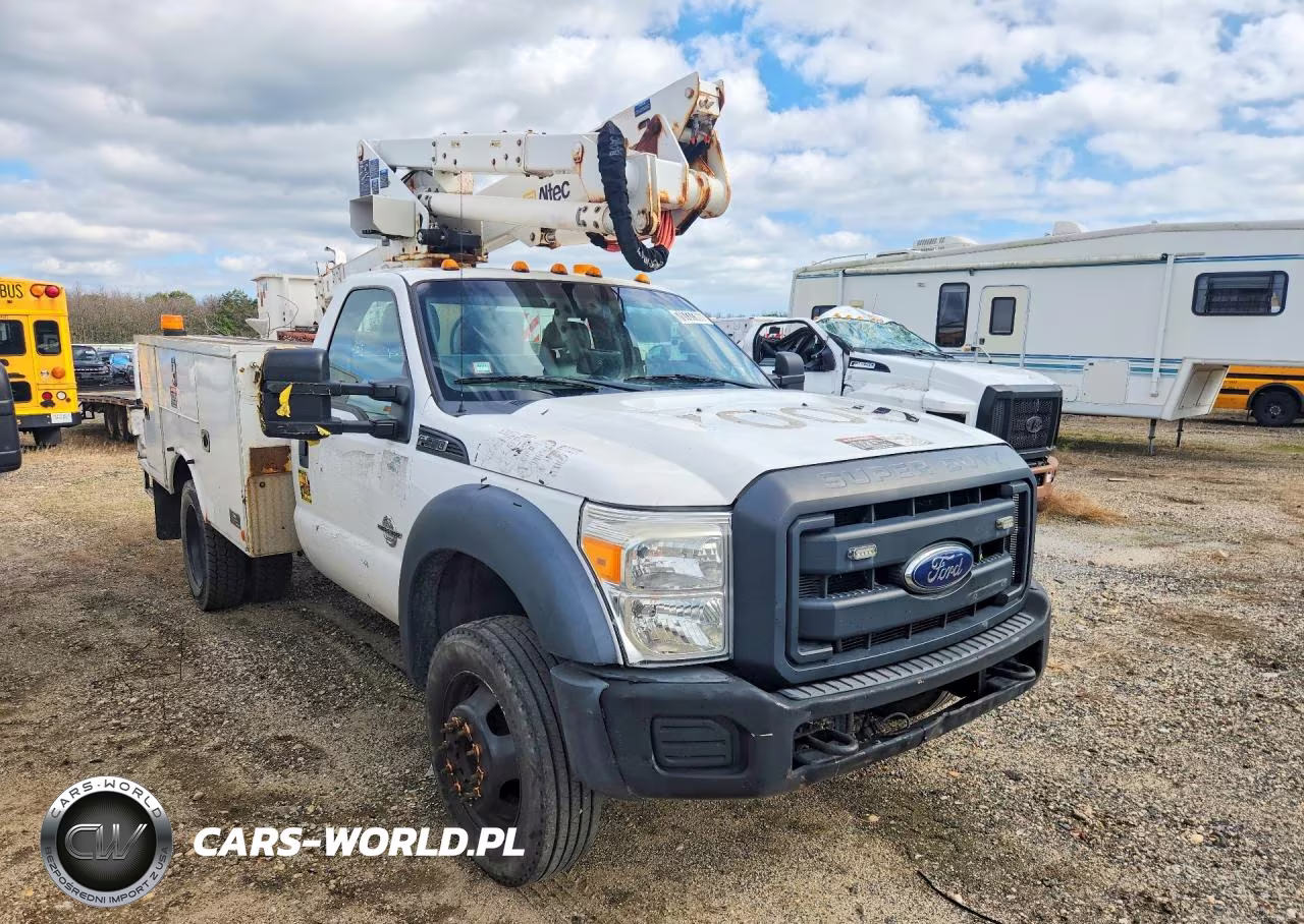 2016 Ford F550 Super Duty VIN:1FDUF5GT4GEC76977 - 4