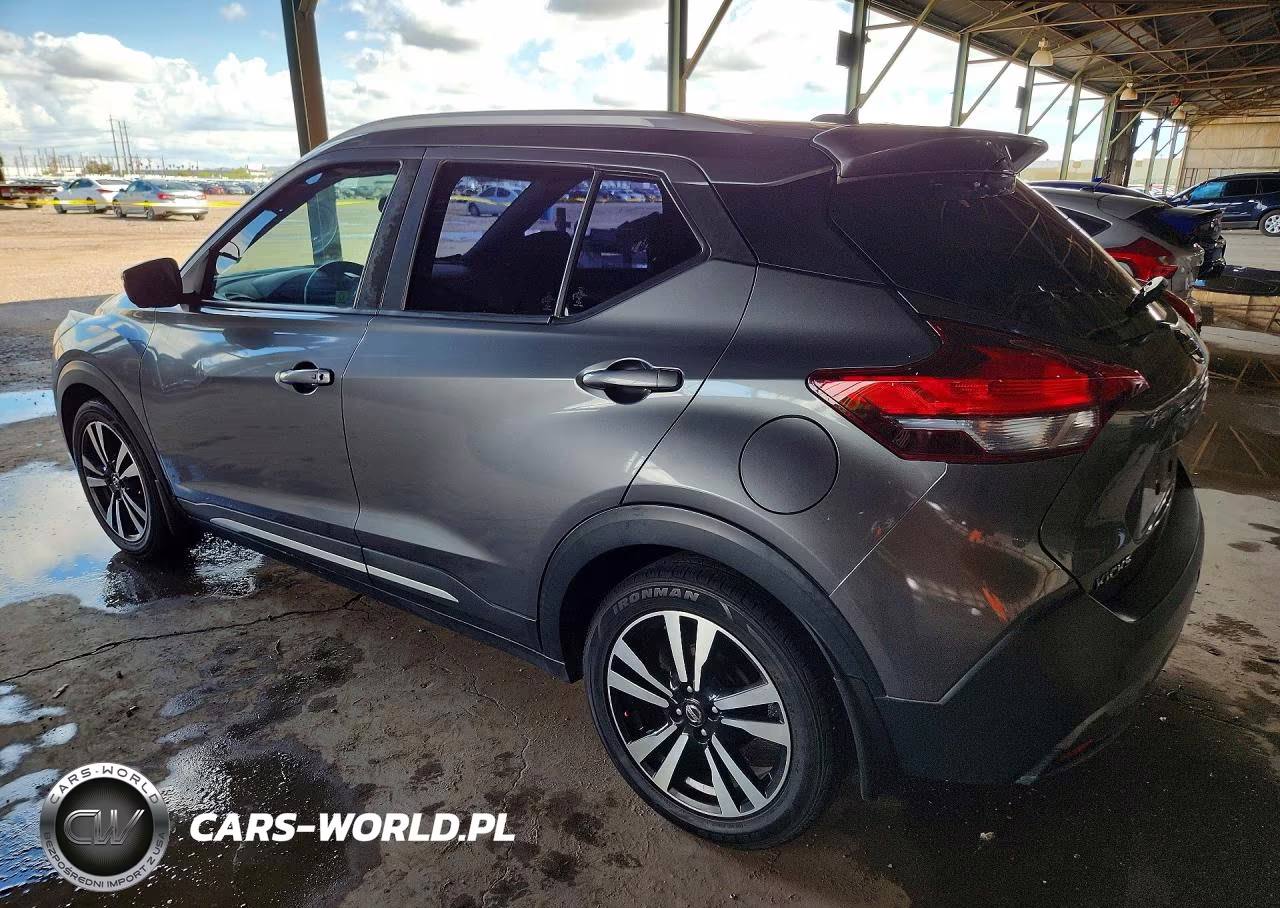 2018 Nissan Kicks Sr VIN:3N1CP5CUXJL545067 - 2