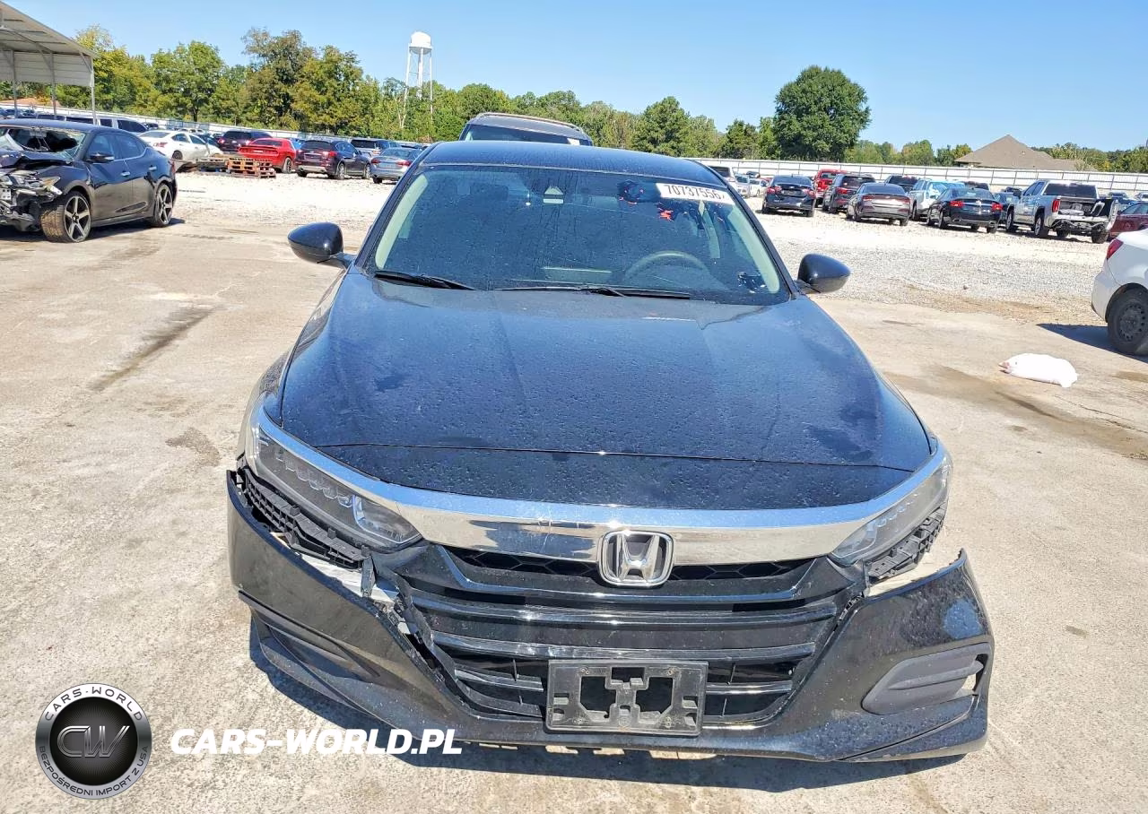 2018 Honda Accord Hybrid VIN:1HGCV3F1XJA006143 - 5
