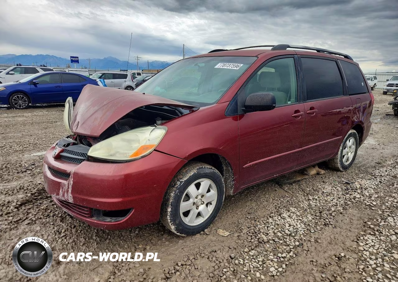 2004 Toyota Sienna Le 7 Passenger