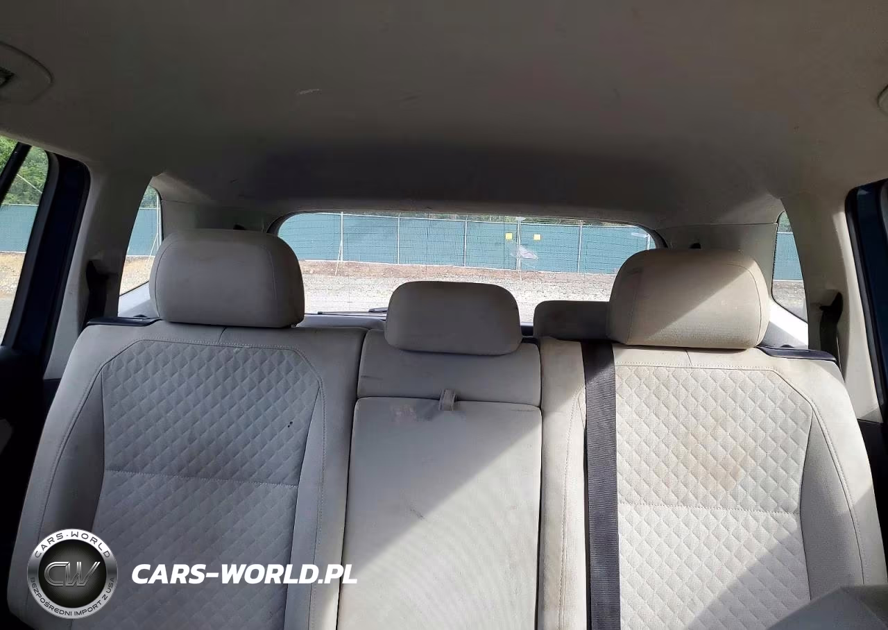 2020 Volkswagen Tiguan S VIN:3VV1B7AX3LM059758 - 10