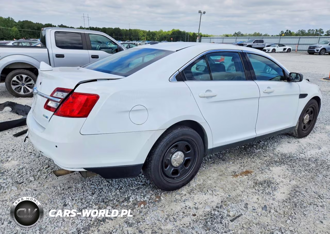 2018 Ford Taurus Police Interceptor VIN:1FAHP2MK7JG142477 - 3