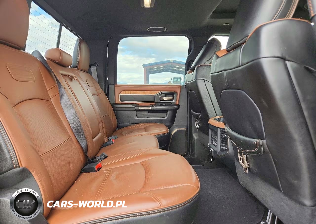 2020 Ram 3500 Longhorn VIN:3C63RRKL7LG223934 - 10