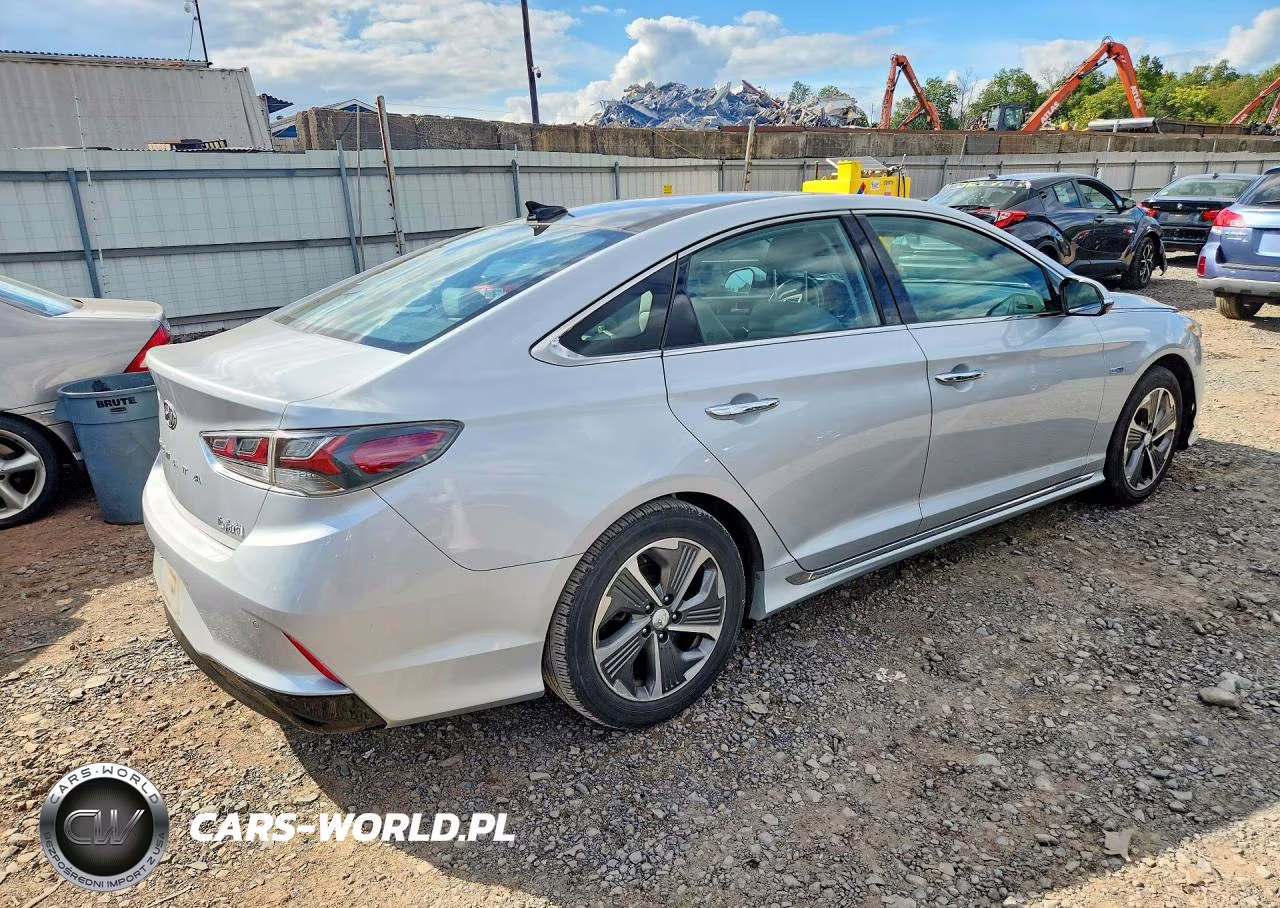 2018 Hyundai Sonata Hybrid Limited VIN:KMHE34L3XJA081400 - 3
