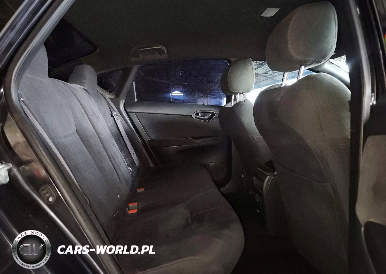 2018 Nissan Sentra Nismo VIN:3N1CB7AP4JY240433 - 10