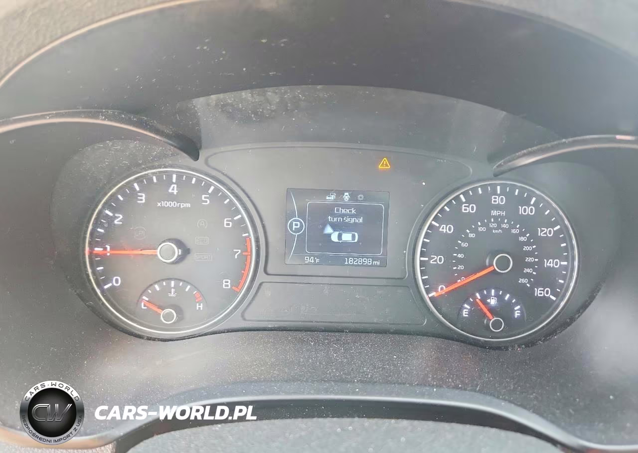 2017 Kia Optima Lx VIN:5XXGT4L32HG167604 - 9
