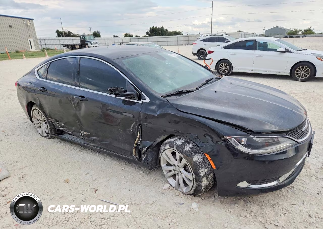 2016 Chrysler 200 Limited VIN:1C3CCCABXGN166260 - 4
