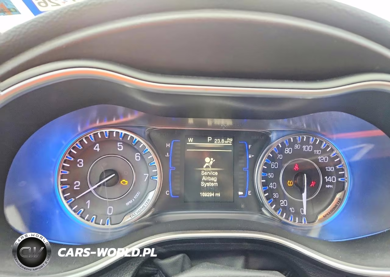 2016 Chrysler 200 Limited VIN:1C3CCCABXGN166260 - 9
