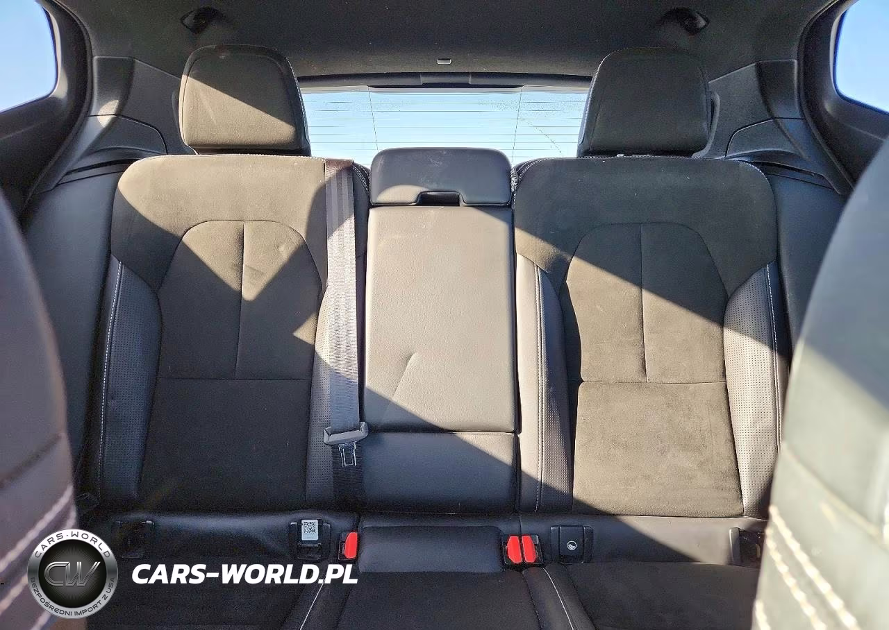 2019 Volvo Xc40 T5 R-Design VIN:YV4162UM3K2048785 - 10