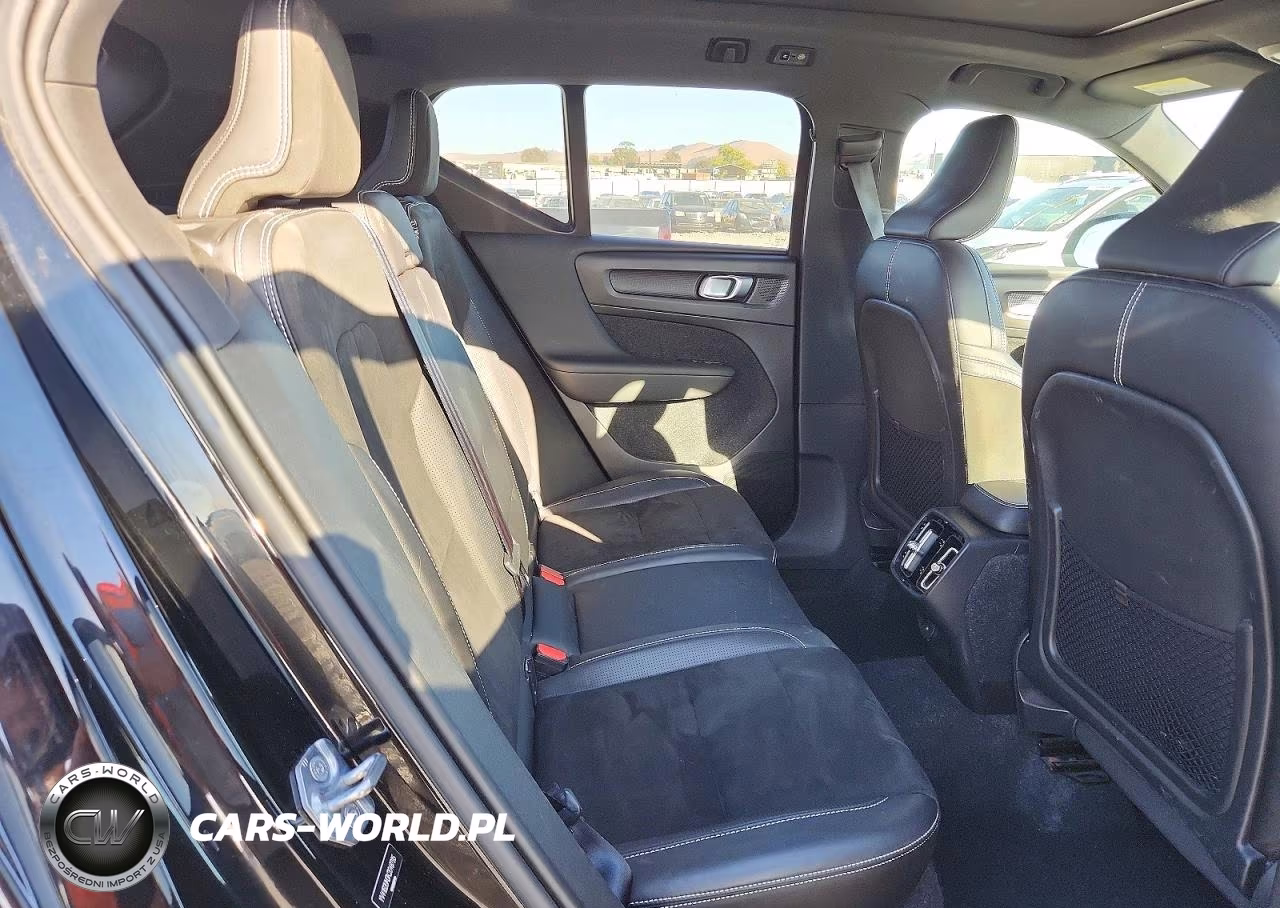 2019 Volvo Xc40 T5 R-Design VIN:YV4162UM3K2048785 - 11