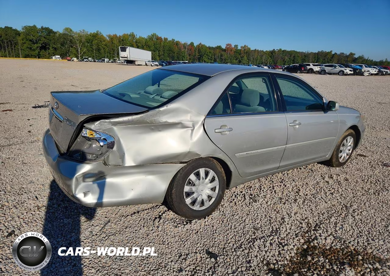 2005 Toyota Camry Le VIN:4T1BE32K05U043369 - 3