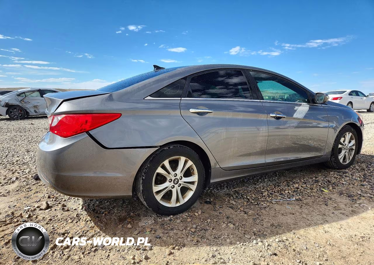 2013 Hyundai Sonata Limited VIN:5NPEC4AC9DH636731 - 3