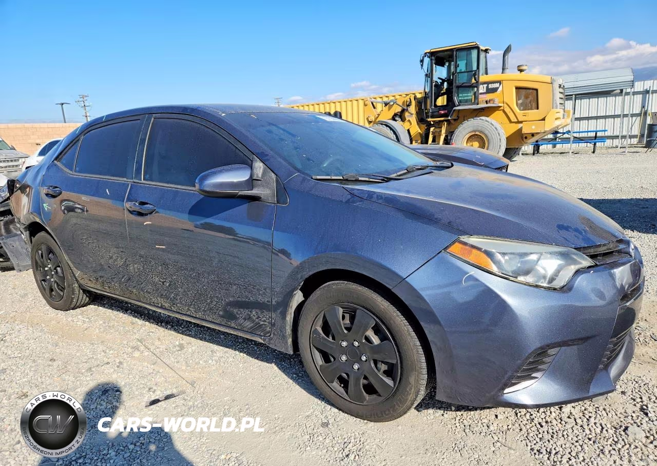 2015 Toyota Corolla Le VIN:2T1BURHE1FC411150 - 4