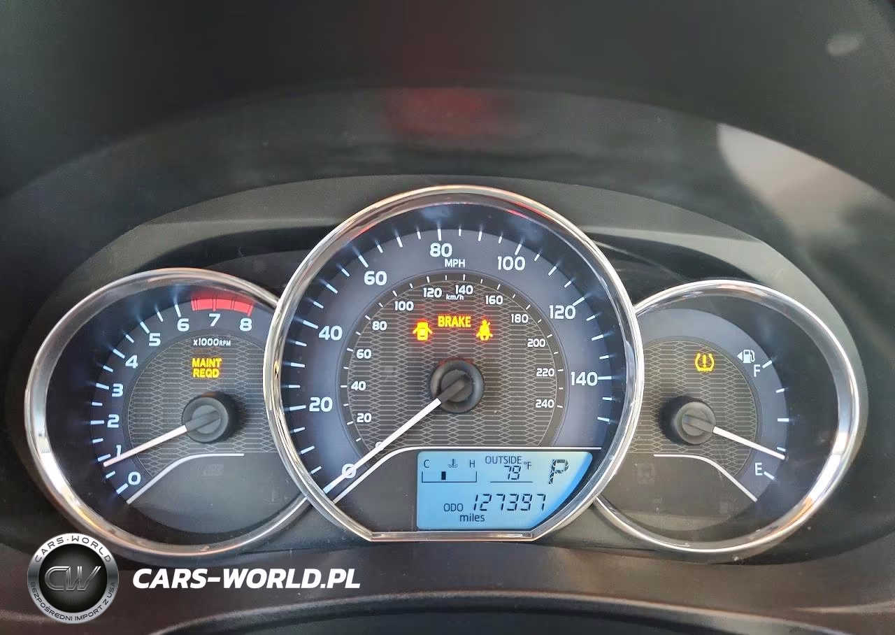 2015 Toyota Corolla Le VIN:2T1BURHE1FC411150 - 9