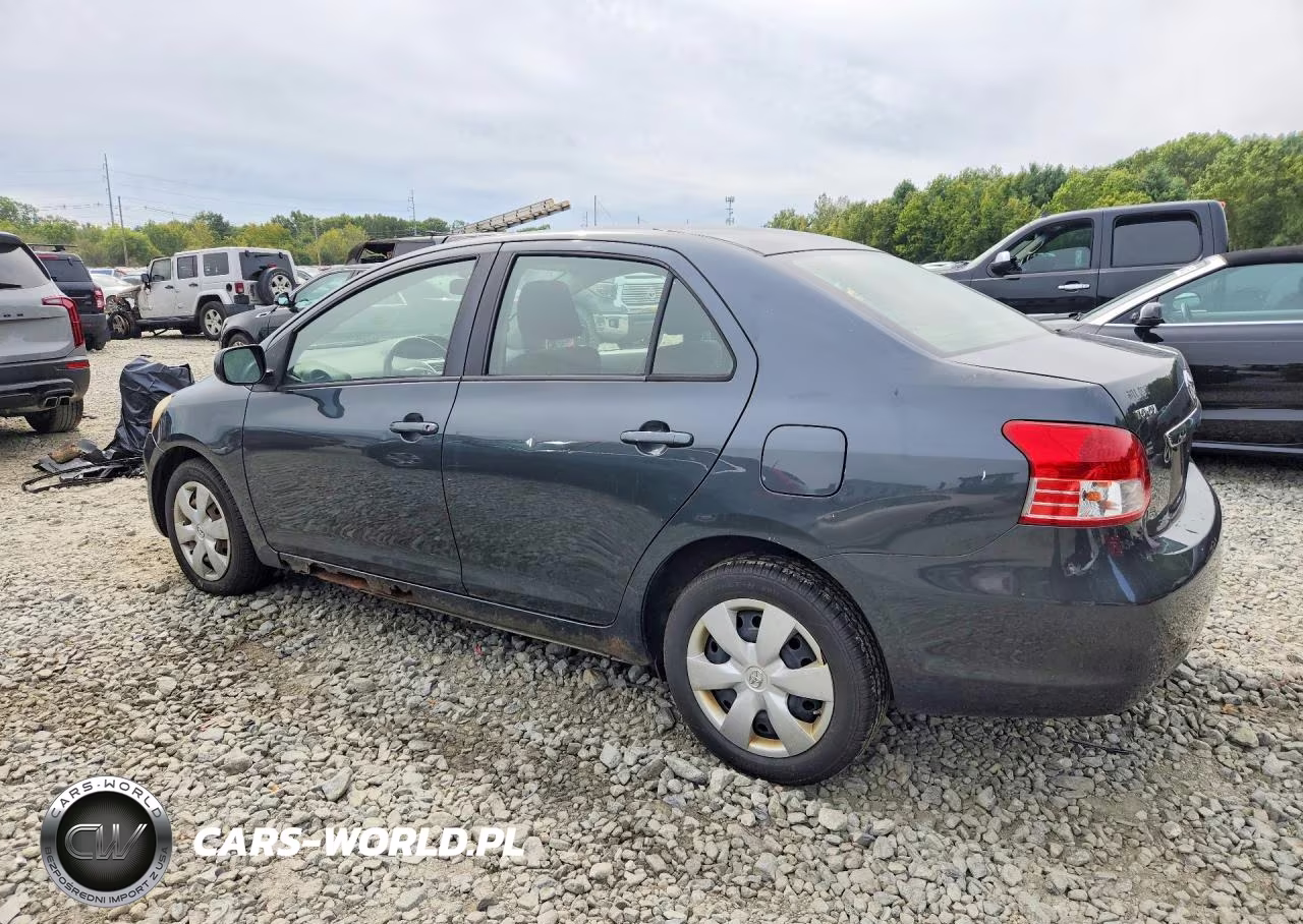 2008 Toyota Yaris Base VIN:JTDBT923584031261 - 2
