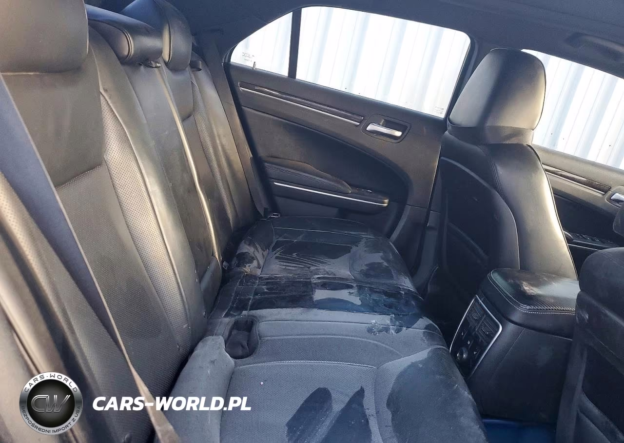2013 Chrysler 300C VIN:2C3CCAETXDH647072 - 10