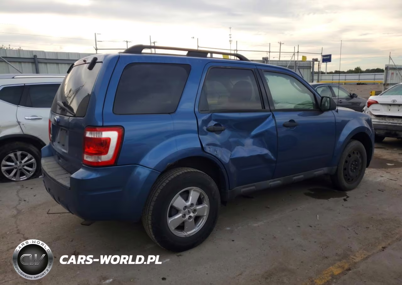 2010 Ford Escape Xlt VIN:1FMCU0D79AKB28442 - 3