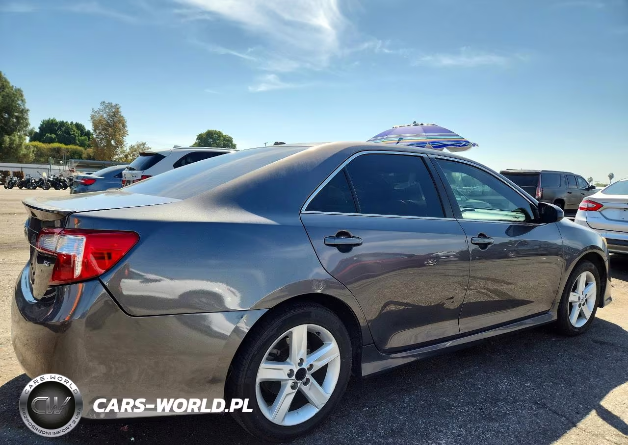 2013 Toyota Camry Se VIN:4T1BF1FK7DU704986 - 3