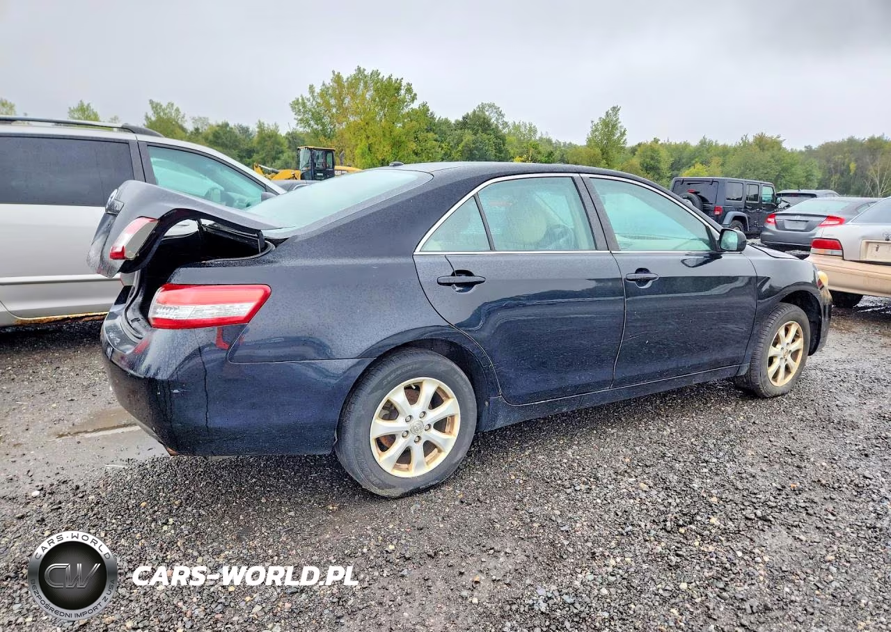 2010 Toyota Camry Le VIN:4T4BF3EK4AR065223 - 3