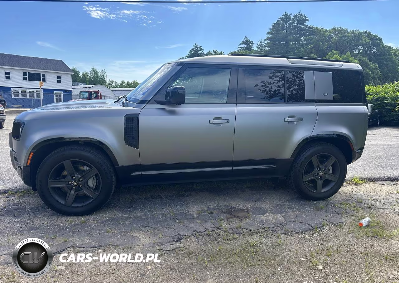 2022 Land Rover Defender 110 X-Dynamic Se VIN:SALE2ERU5N2066549 - 3