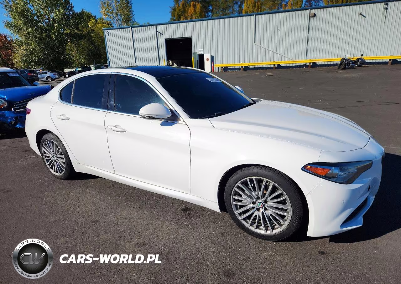 2017 Alfa Romeo Giulia Ti Rwd VIN:ZARFAECN9H7536501 - 4