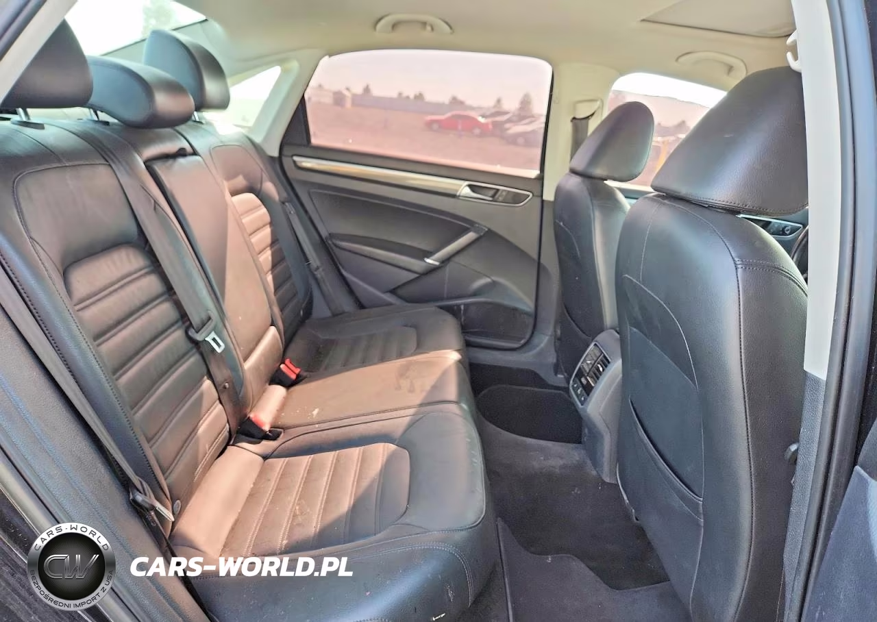 2017 Volkswagen Passat Sel Premium VIN:1VWCM7A33HC080498 - 10