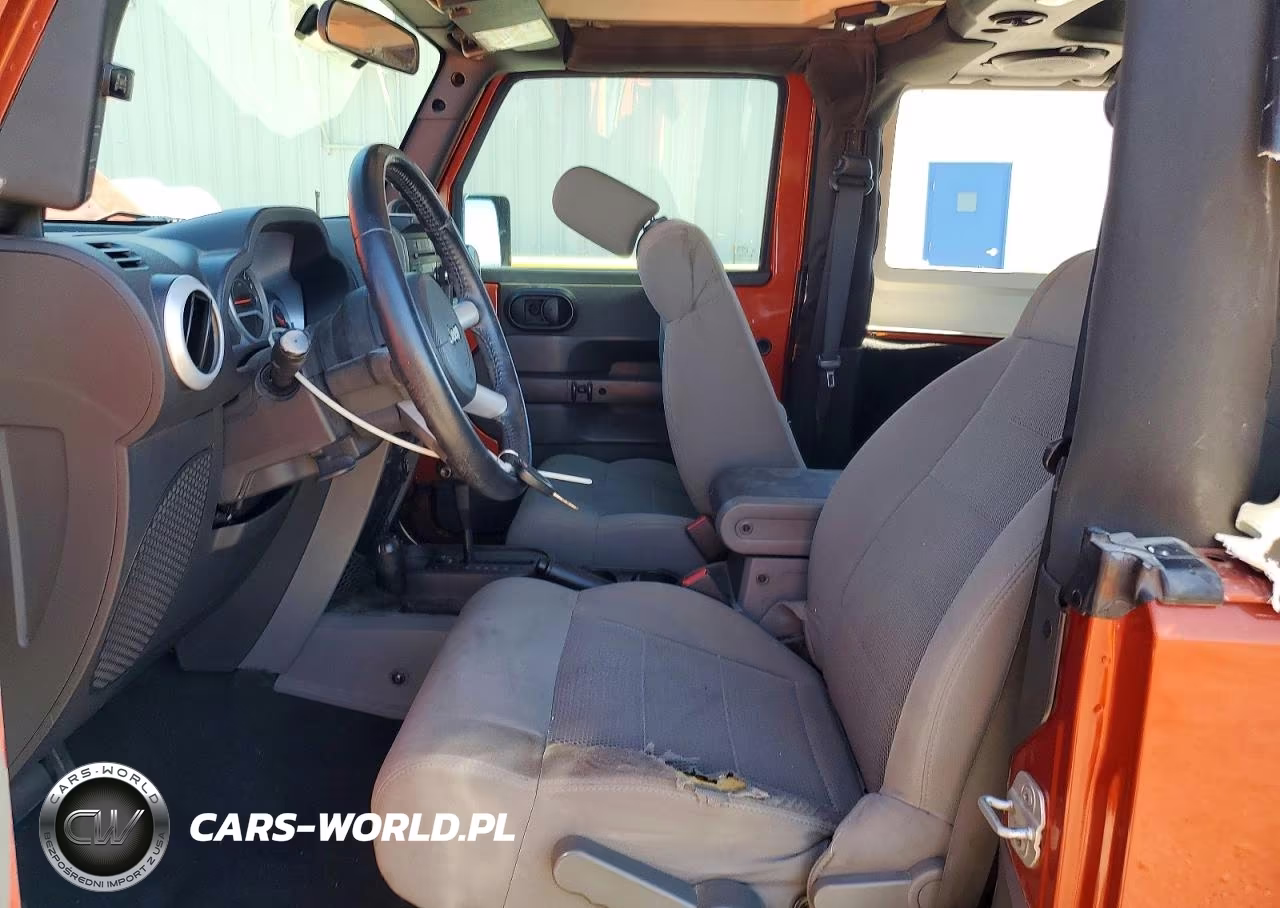 2009 Jeep Wrangler Sahara VIN:1J4FA54129L722941 - 7