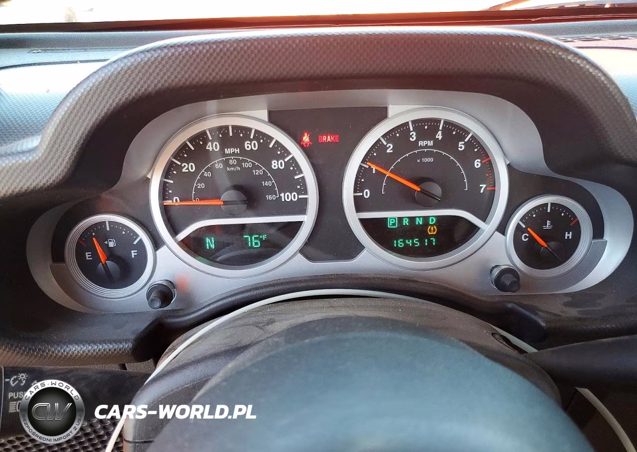 2009 Jeep Wrangler Sahara VIN:1J4FA54129L722941 - 9