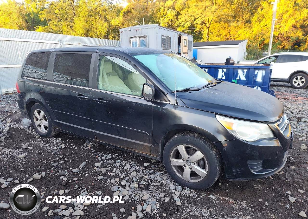 2010 Volkswagen Routan Sel VIN:2V4RW5DX1AR195470 - 4