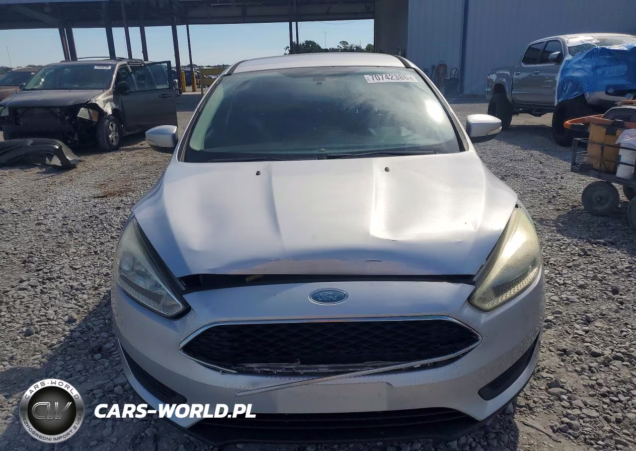 2015 Ford Focus Se VIN:1FADP3F26FL252873 - 5