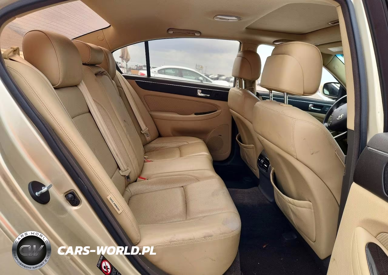 2011 Hyundai Genesis 4.6 VIN:KMHGC4DF2BU131840 - 10