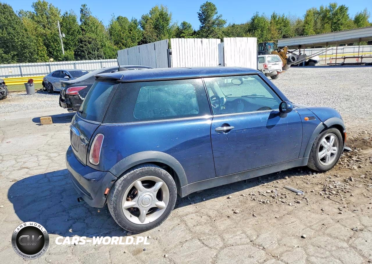 2006 Mini Cooper VIN:WMWRC33576TK16231 - 3