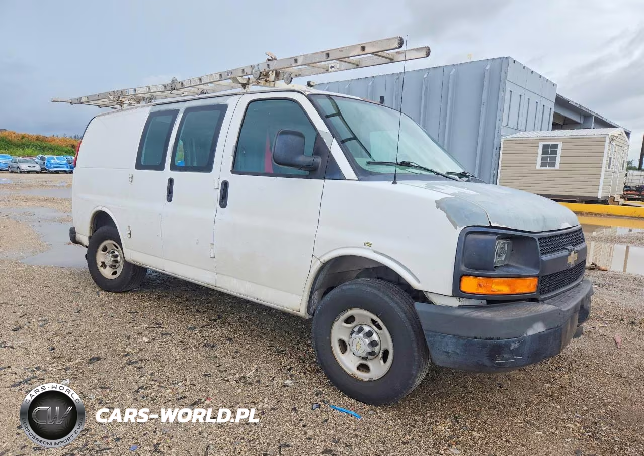 2012 Chevrolet Express G2500 VIN:1GCWGFCB5C1124981 - 4