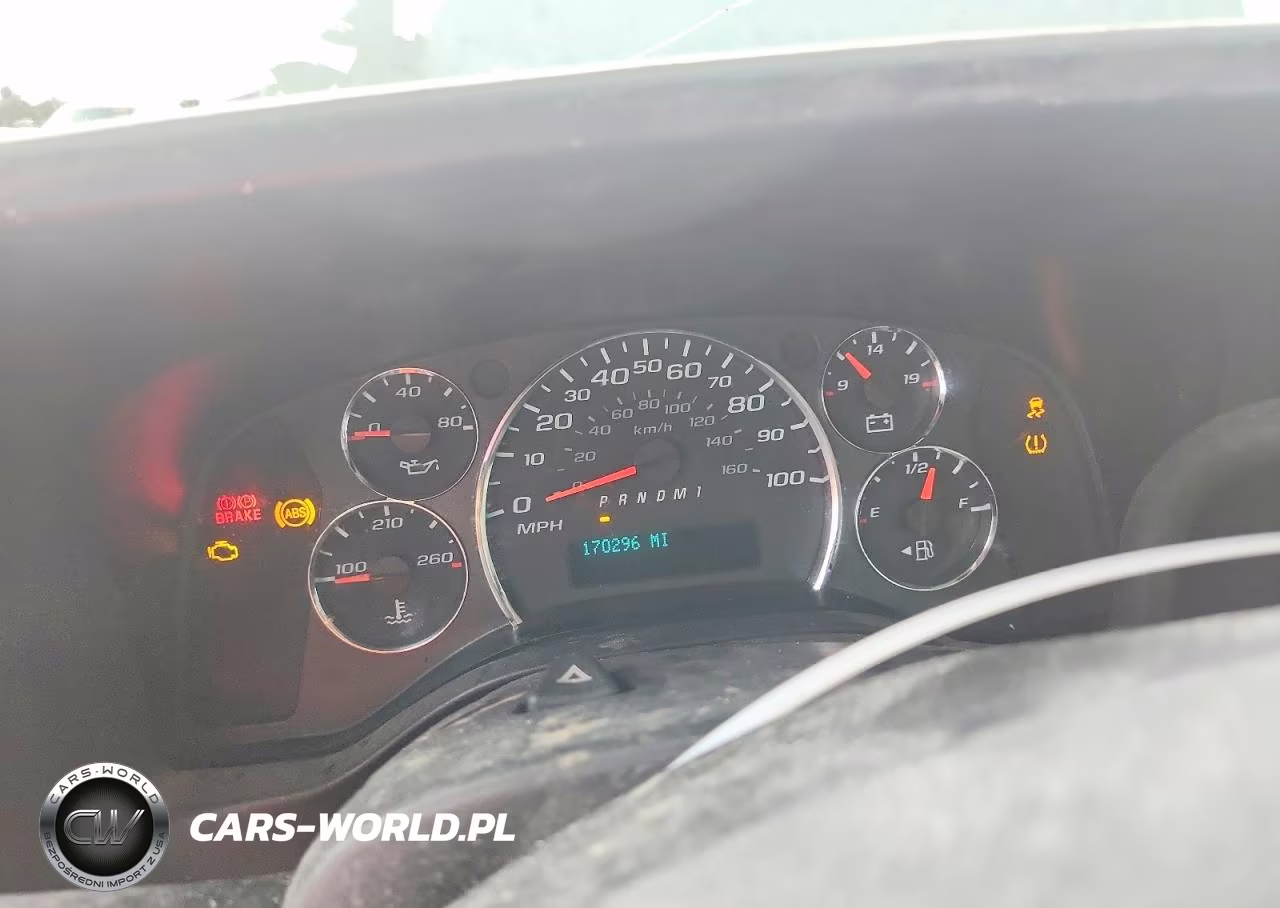 2012 Chevrolet Express G2500 VIN:1GCWGFCB5C1124981 - 9