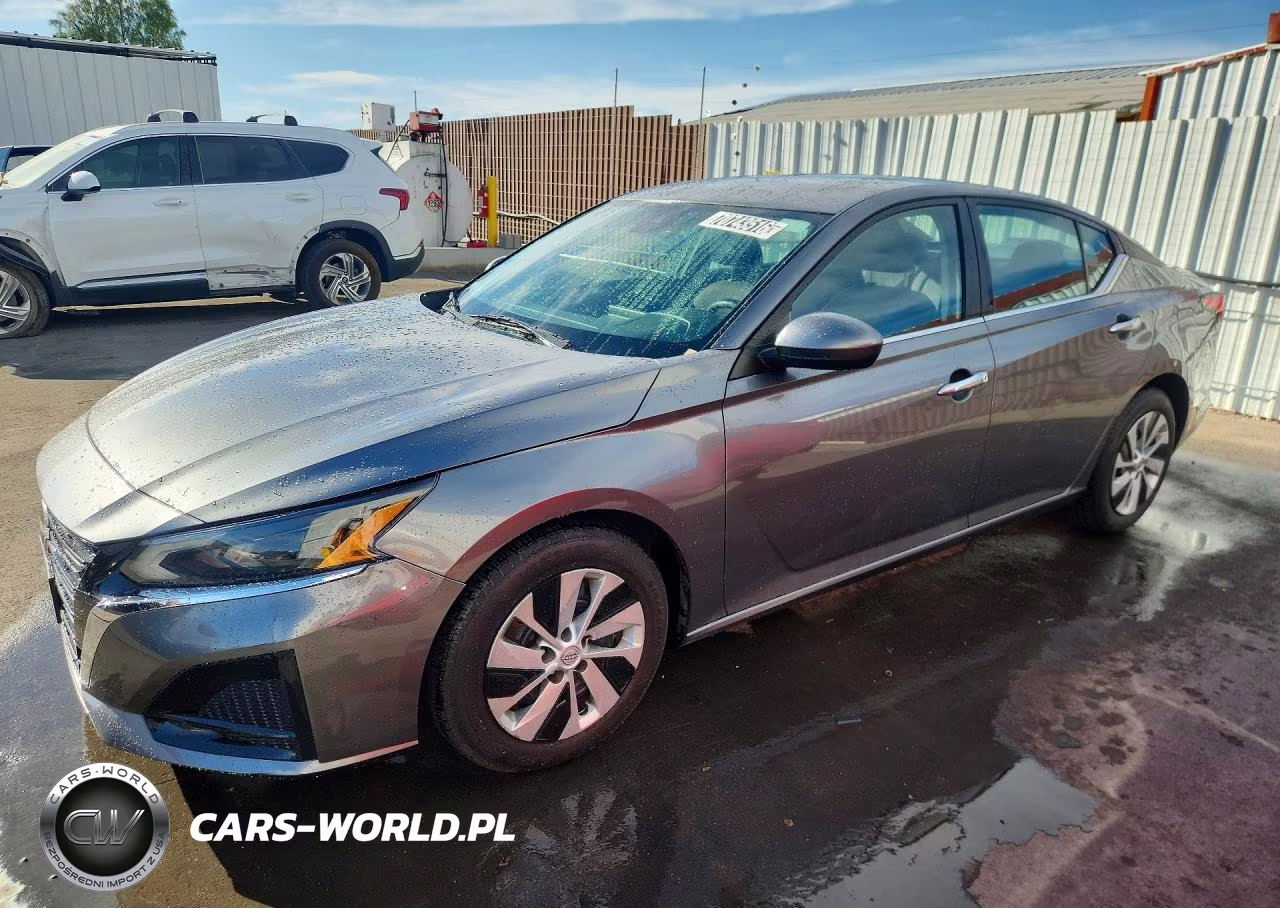 2023 Nissan Altima S
