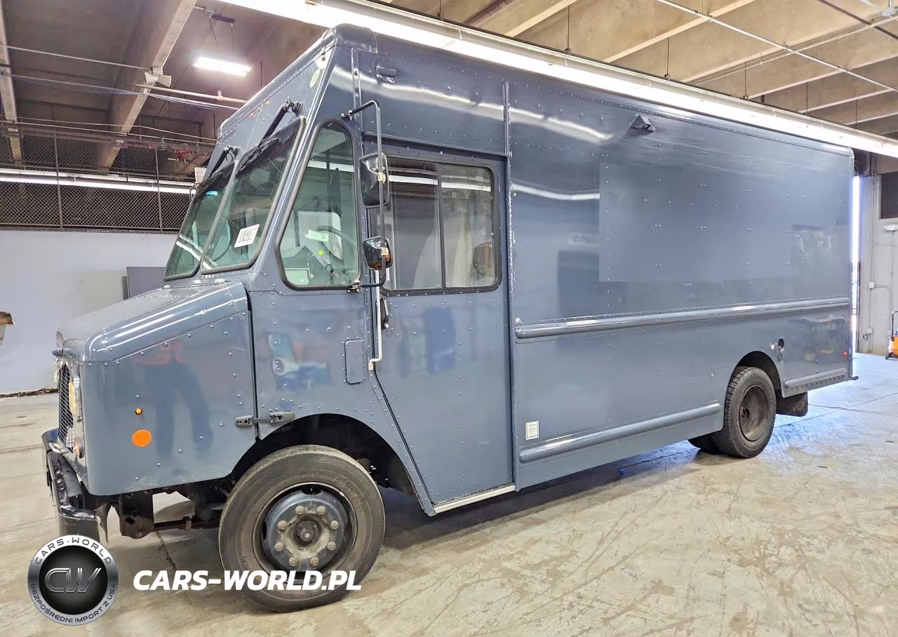 2020 Freightliner Mt45G Chassis Delivery Truck