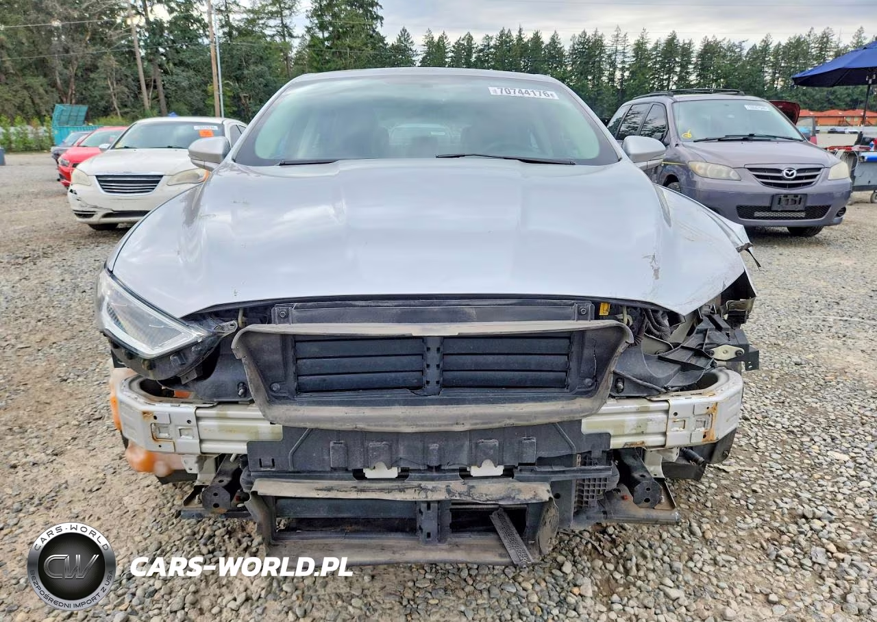 2017 Ford Fusion Titanium VIN:3FA6P0D92HR101010 - 5