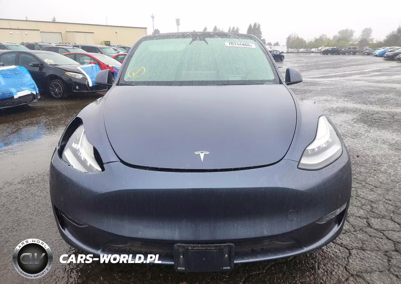 2020 Tesla Model Y VIN:5YJYGDEFXLF023827 - 5