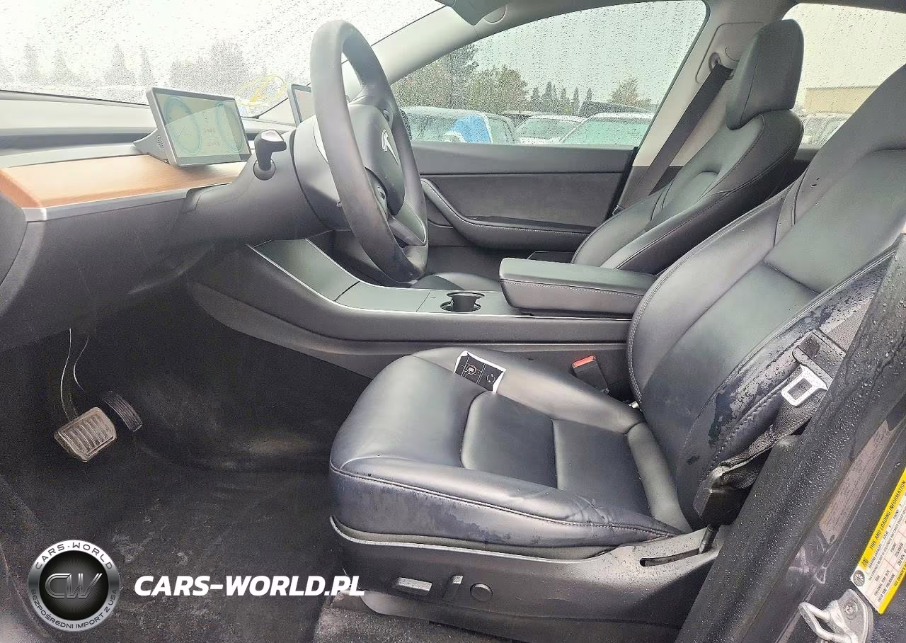2020 Tesla Model Y VIN:5YJYGDEFXLF023827 - 7