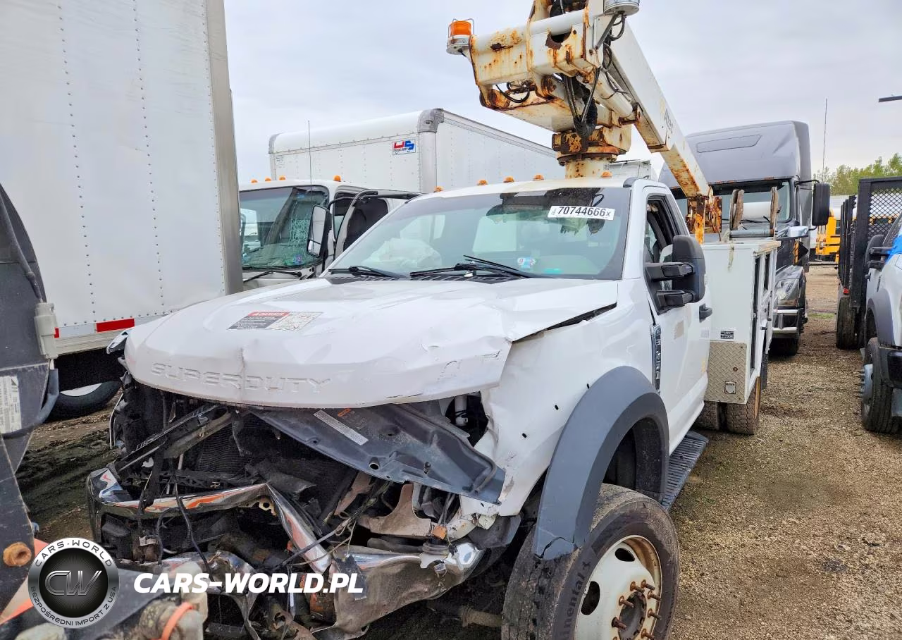 2017 Ford F450 Super Duty VIN:1FDUF4GY7HED73467 - 5