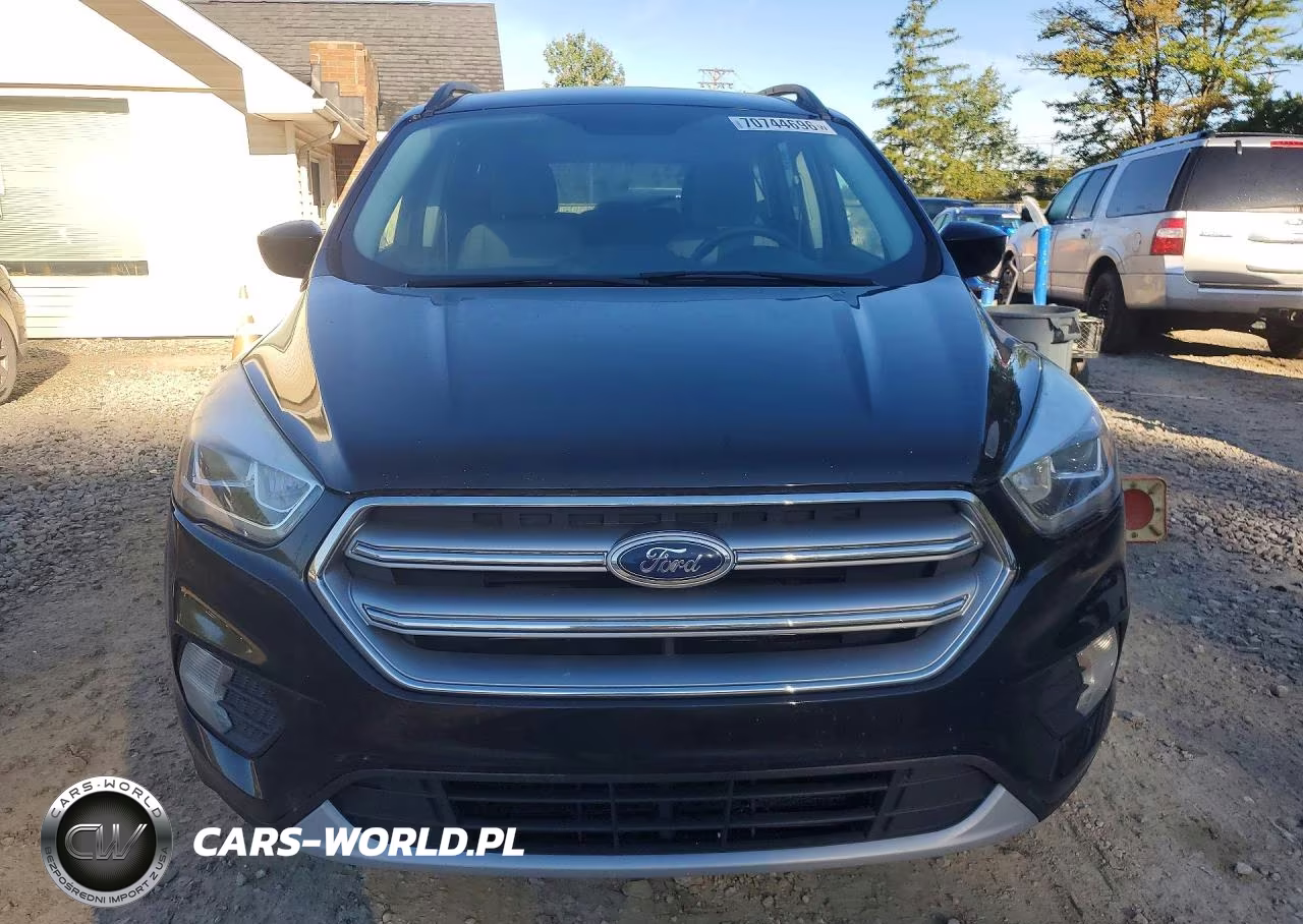2017 Ford Escape Se VIN:1FMCU0GD2HUE91813 - 5
