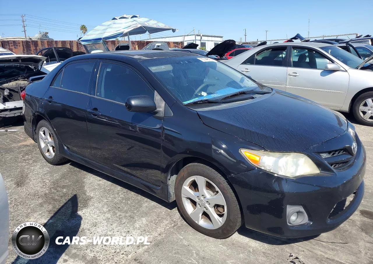 2012 Toyota Corolla S VIN:2T1BU4EEXCC815826 - 4