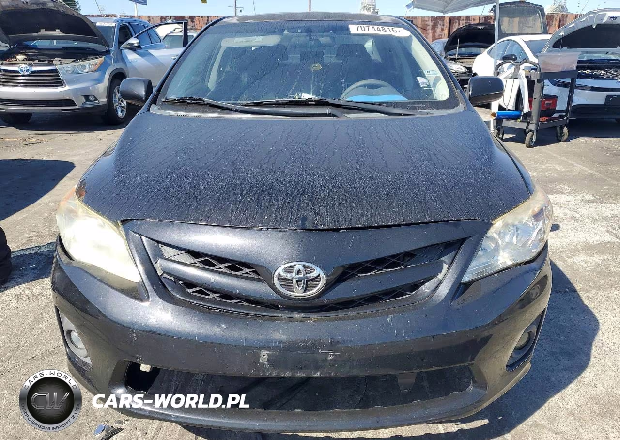 2012 Toyota Corolla S VIN:2T1BU4EEXCC815826 - 5