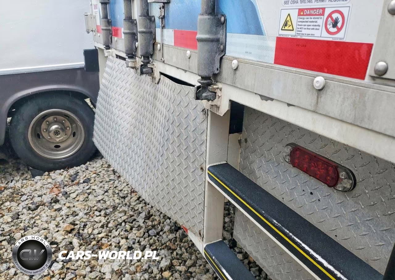 2018 Hino 258-268 Box Truck VIN:5PVNE8JP2J4S51419 - 10