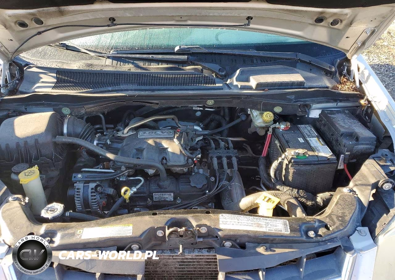 2010 Chrysler Town & Country Touring VIN:2A4RR5D14AR167931 - 12