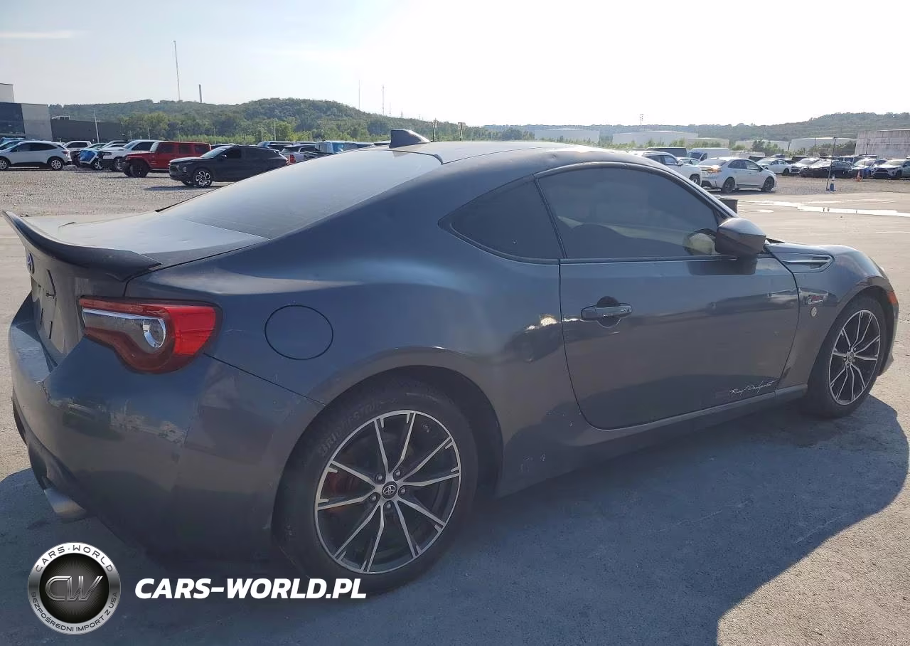 2020 Toyota 86 Base VIN:JF1ZNAA15L8753024 - 3