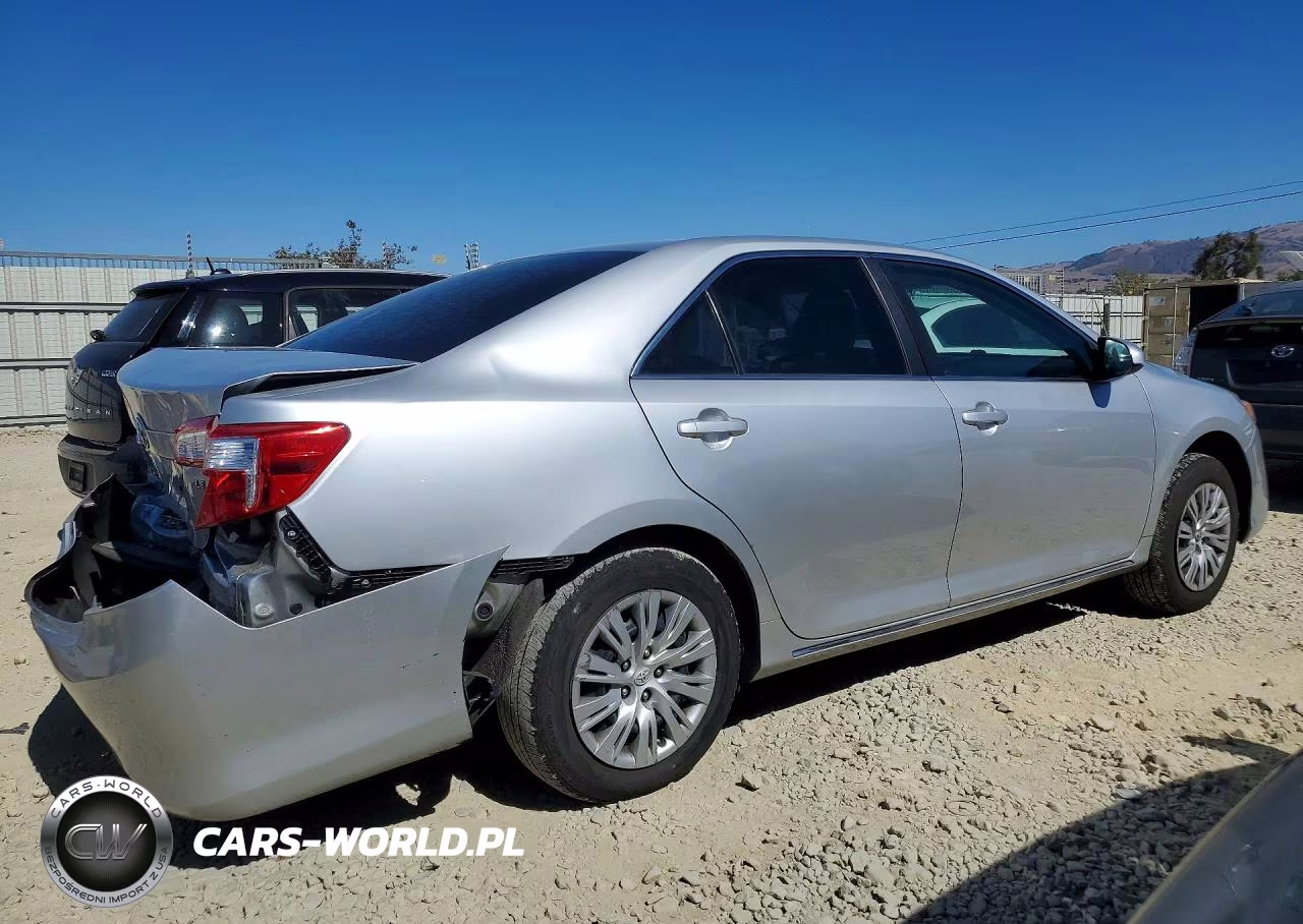 2012 Toyota Camry Le VIN:4T1BF1FK1CU068158 - 3