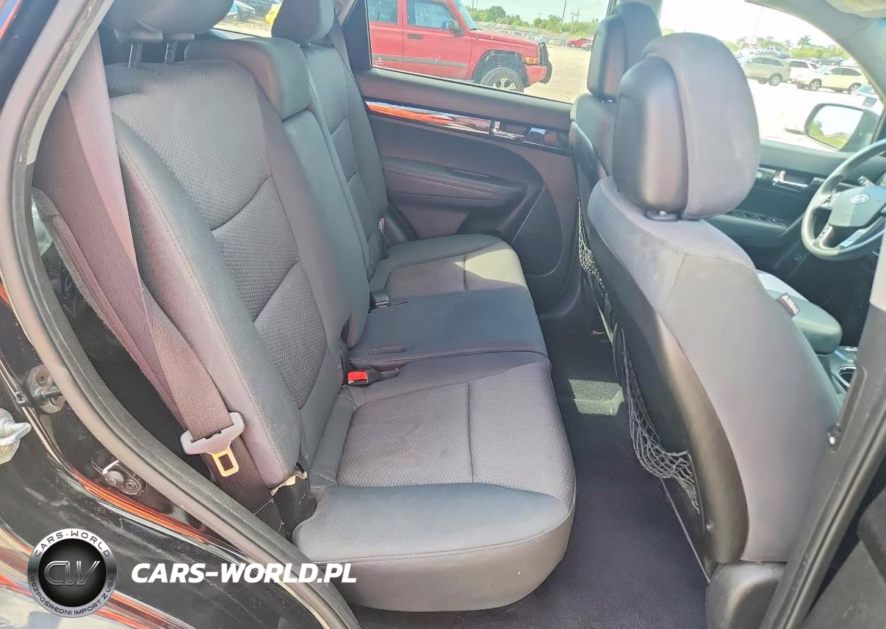 2013 Kia Sorento Lx VIN:5XYKT3A61DG328936 - 11