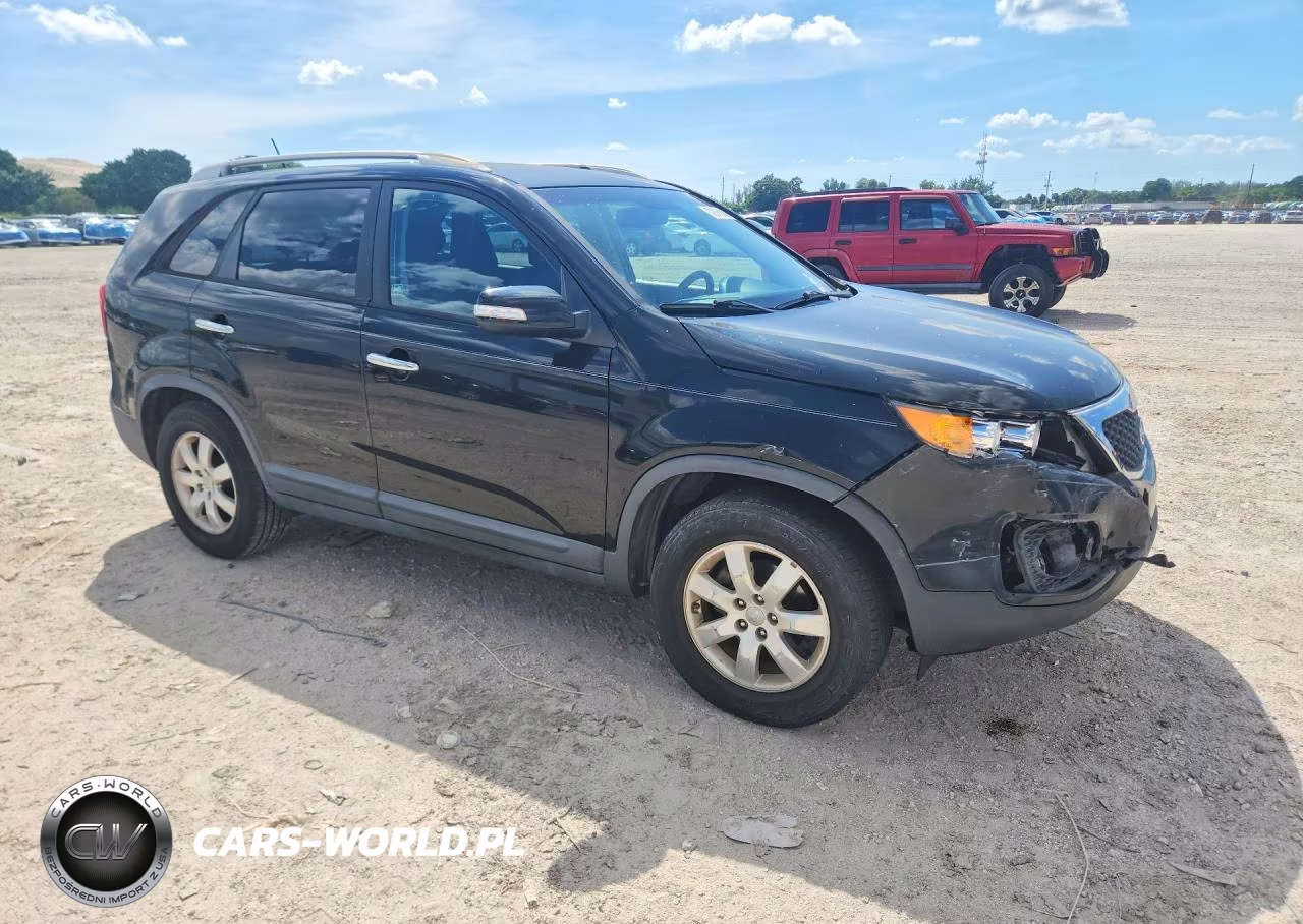 2013 Kia Sorento Lx VIN:5XYKT3A61DG328936 - 4