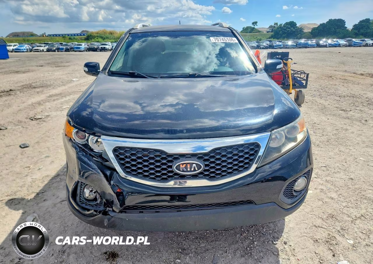 2013 Kia Sorento Lx VIN:5XYKT3A61DG328936 - 5